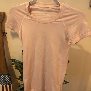 Lululemon swiftly strawberry milkshake